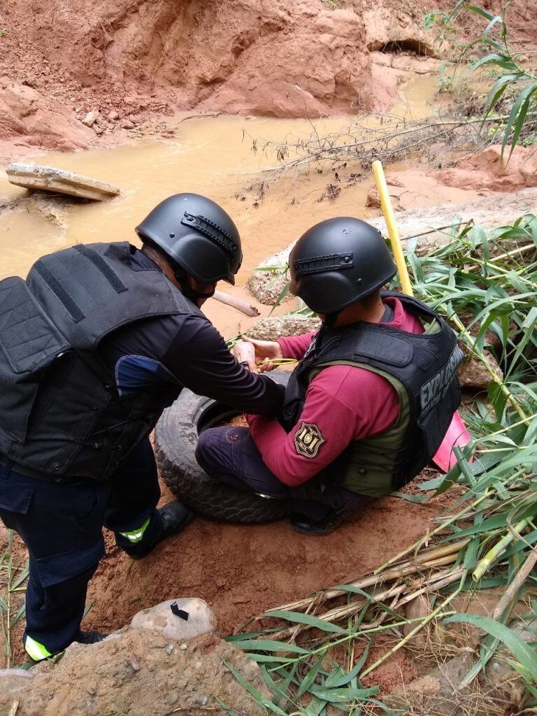 Nuevo incidente con los explosivos enterrados por YPF en el norte de Salta. (Policía de Salta)