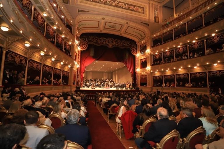 Así quedó el renovado Teatro del Libertador San Martín en Córdoba. (Prensa Gobierno)