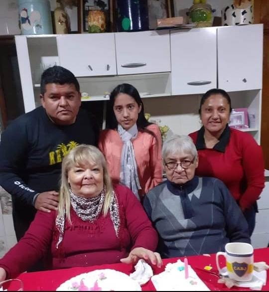 Su madre murió porque le negaron el respirador y arremete contra el gobierno (Radio Nacional)