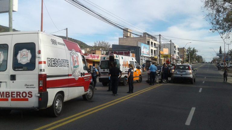 Accidente vial en Av Cárcano