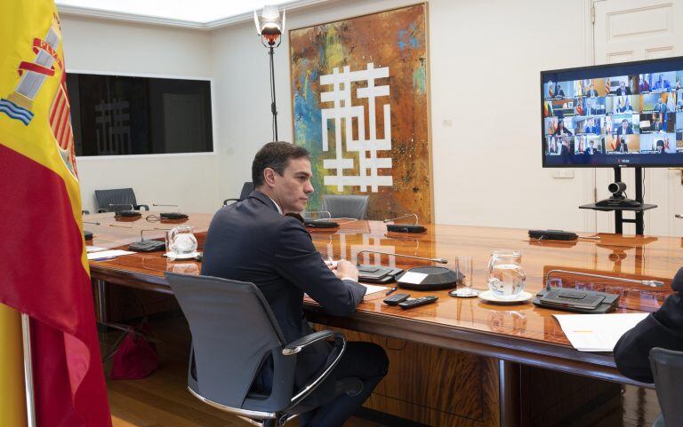 Pedro Sánchez mantuvo este domingo una reunión con los presidentes de las diferentes regiones de España (Foto: EFE/EPA/MONCLOA)