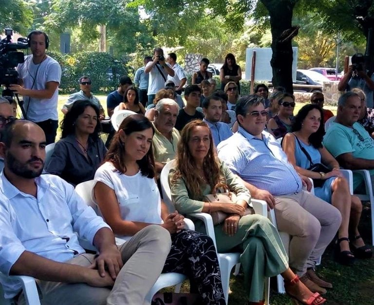 La secretaria de Equidad de la Provincia, Carolina Basualdo, también participó de la inauguración de la Universidad Popular de Anisacate.