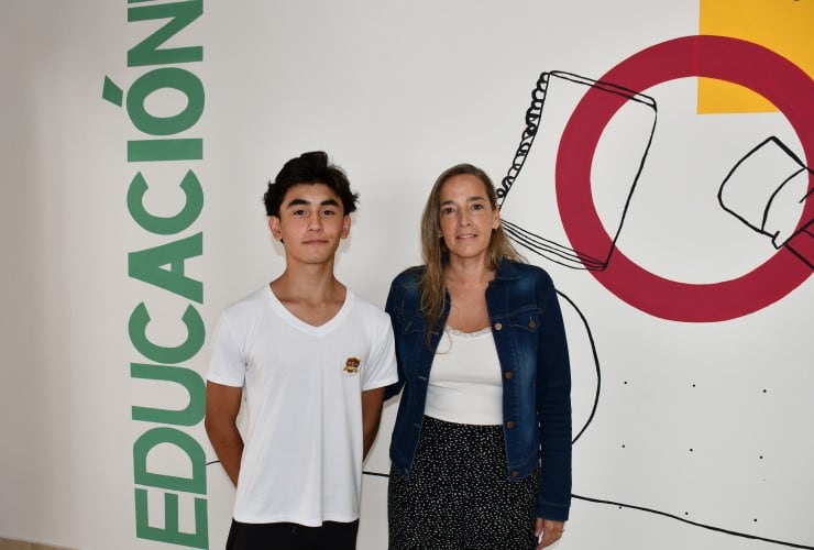 Facundo Quiroga visitó Terrazas del Portezuelo acompañado de la ministra de Educación provincial, Eugenia Cantaluobe.