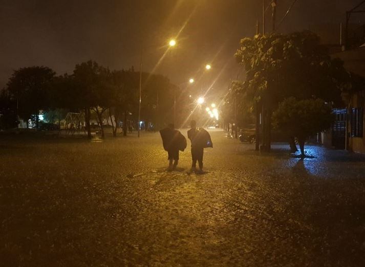 El intenso temporal que azotó a la ciudad de Corrientes. (Foto: Corrientes Hoy)