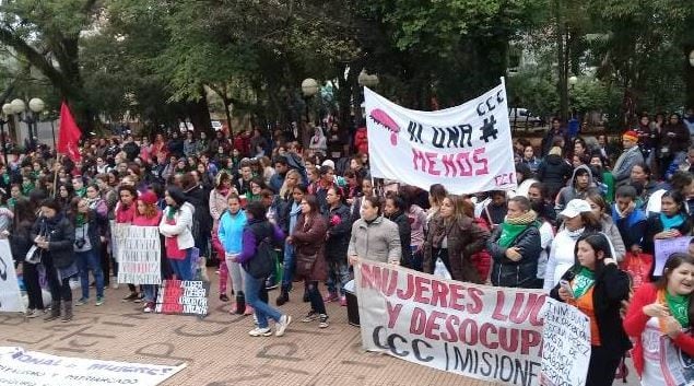 Marcha #NiUnaMenos en Posadas. (Foto: Misiones Online)