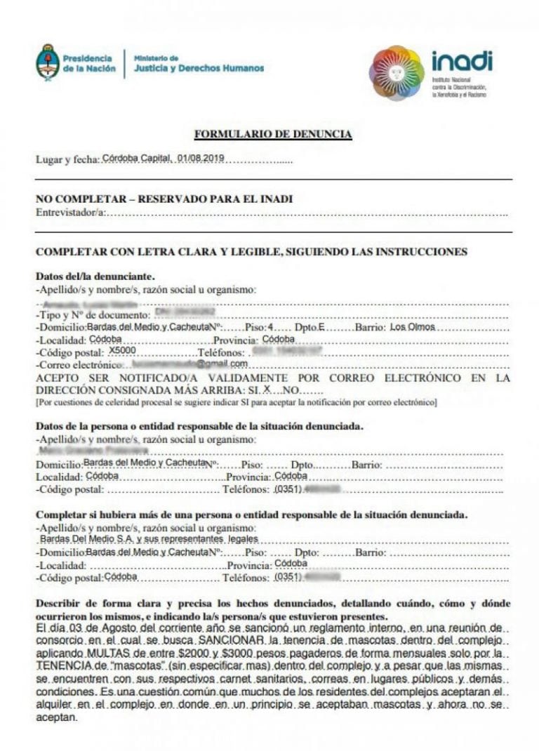 La denuncia ante el Inadi por parte de los vecinos del barrio que no quieren que les cobren un extra por tener mascotas. (El Doce TV)