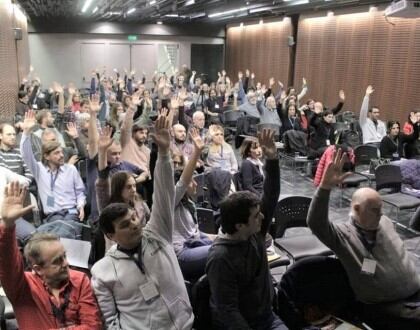 Se aprobó la medida de no iniciar las clases debido a la falta de paritarias para los docentes. (Fuente: Conadu)