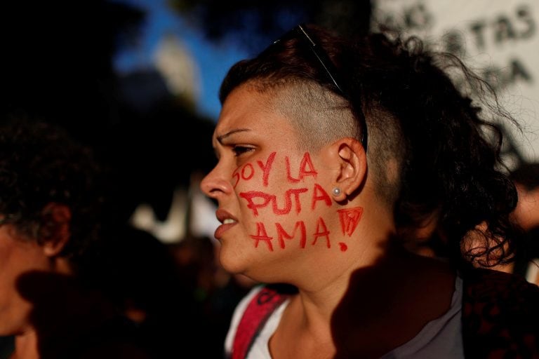 Multitudinaria marcha por el Día Internacional de la Mujer.