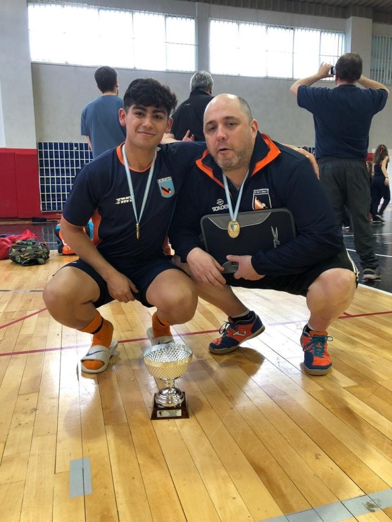 El entrenador Christian Bugallo del equipo campeón nacional Hockey Patín