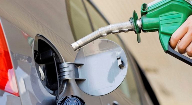 Carga de combustible, ¿súper o premium?