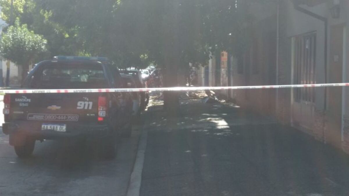 Desde un auto, lo asesinaron a balazos por la espalda