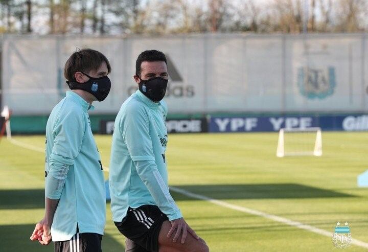 Lionel Scaloni en Ezeiza. (AFA)