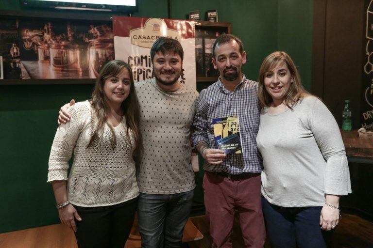 El autor resaltó el apoyo de su familia para la realización de la obra.