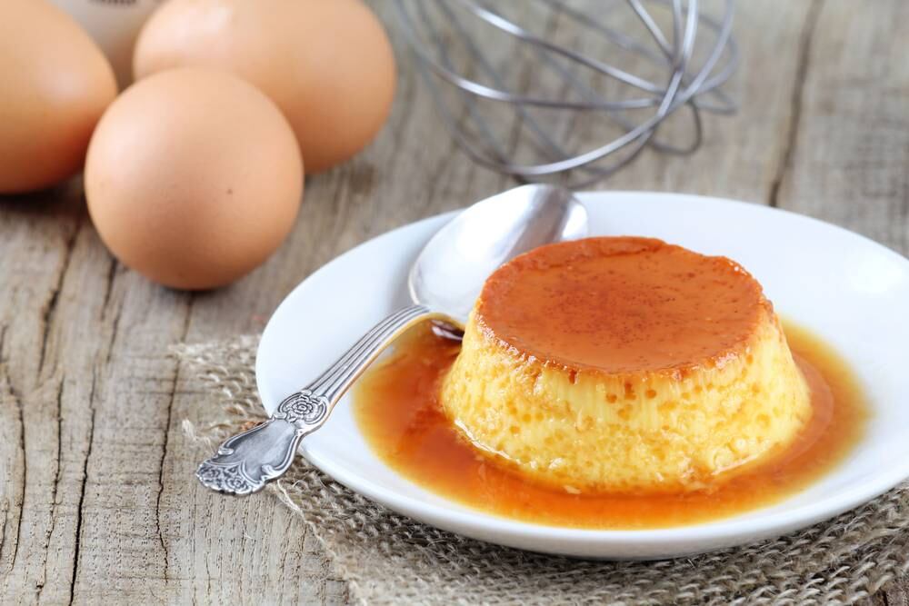 Fácil y con pocos ingredientes: cómo hacer una reversión del flan con yogur