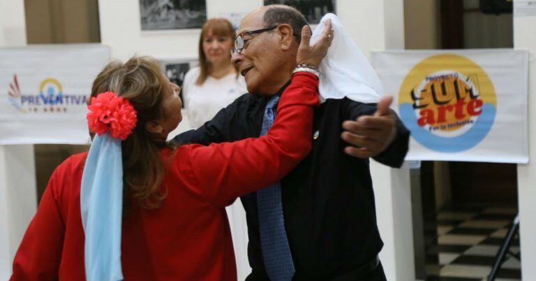 Adultos Mayores bailarán folclore en la Legislatura cordobesa.