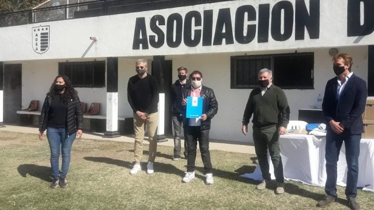 clubes de Arroyito recibieron ayuda económica de la Provincia