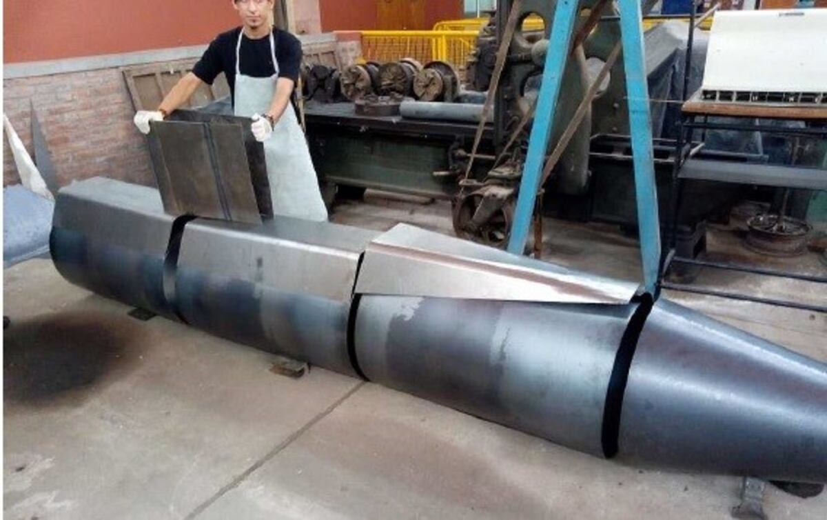 ARA San Juan: alumnos de la escuela a la que fue una de las víctimas hacen una réplica del submarino