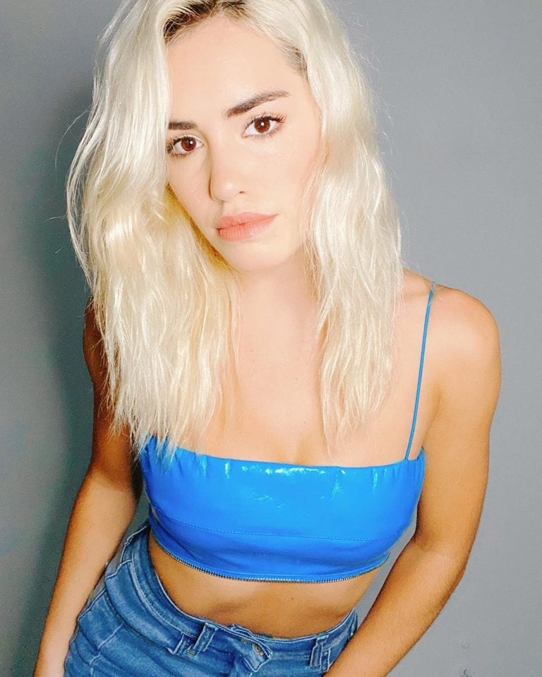 Lali Espósito derritió las redes con un top azul (Foto: Instagram)