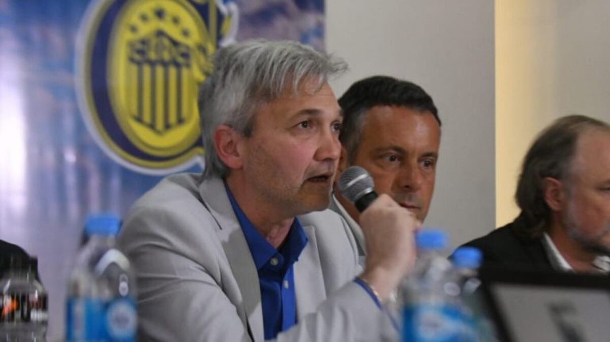 Vicepresidente de Rosario Central sufrió un fuerte choque en la zona noroeste