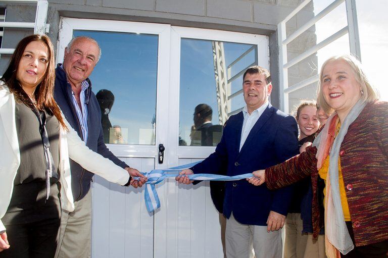 Se inauguró la Escuela Agraria de Azul.