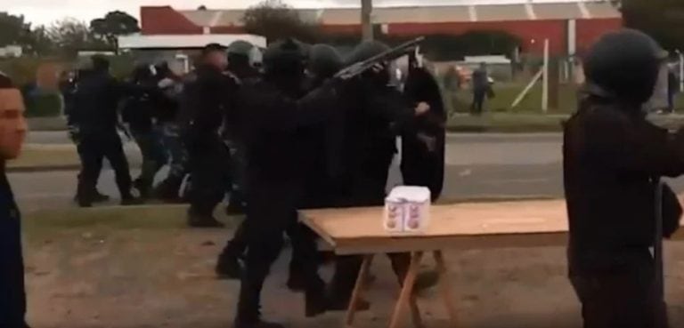 La policía de Buenos Aires reprimió a los trabajadores en Quilmes