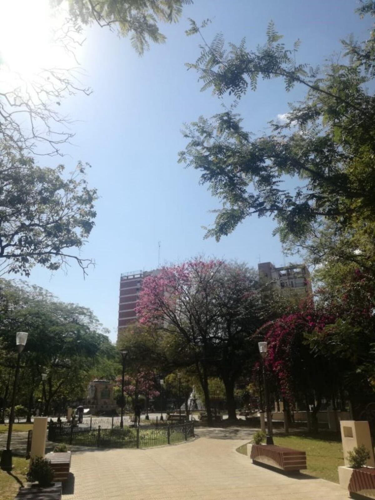 El martes será caluroso en la "Madre de Ciudades"