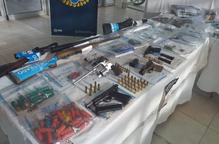 Secuestraron ocho armas de grueso calibre.