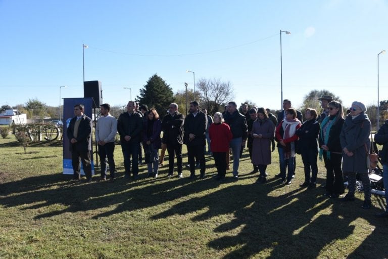 Acto de conmemoración del General Martín Miguel de Guemes, en el que participaron distintas instituciones educativas de Alta Gracia.