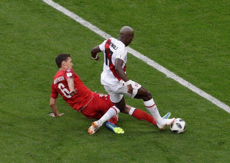 Luis Advíncula (Gregorio Borgia/AP)