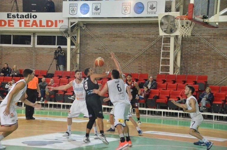 Tiro Federal Salta Basket