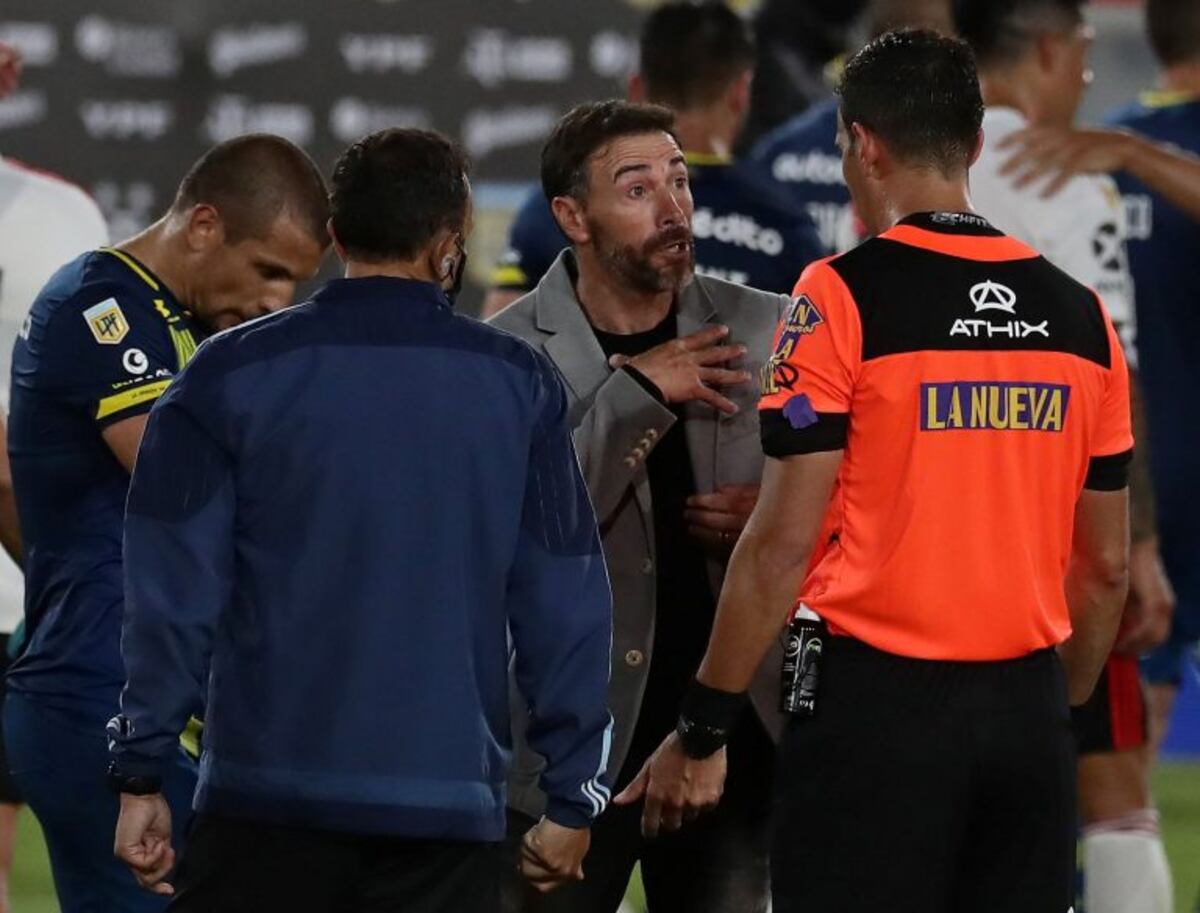 Kily González autocrítico: "Cometimos errores muy graves y esto es Primera División"