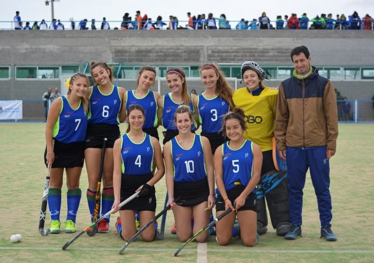 El hockey femenino presnete.