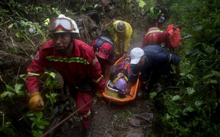 Ya son 16 los muertos por los desprendimientos de tierra en Bolivia. (AP)