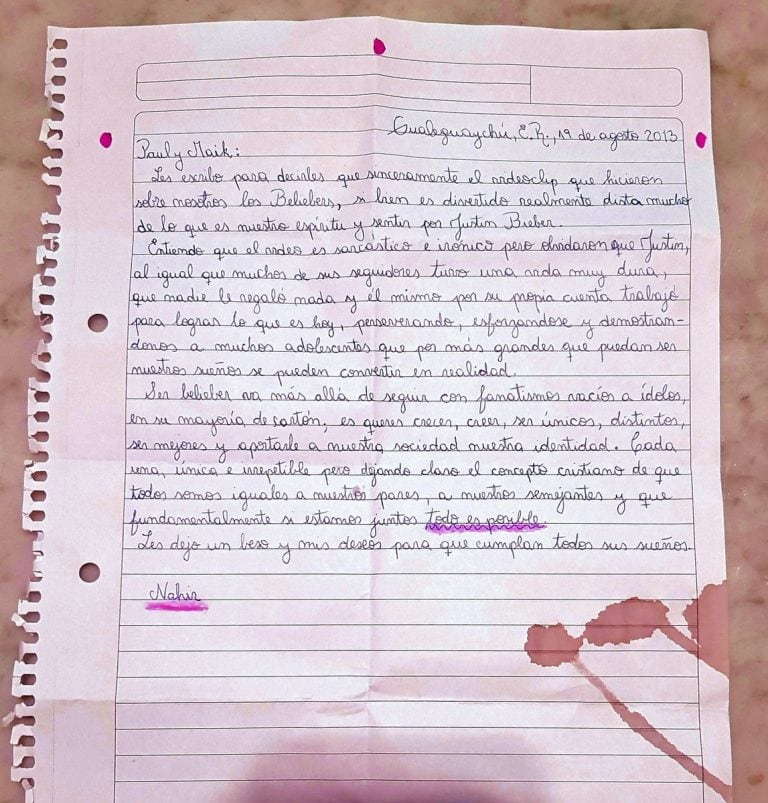 Material de Nahir Galarza cuando asistió al concierto que Justin Bieber realizó en River en 2013.