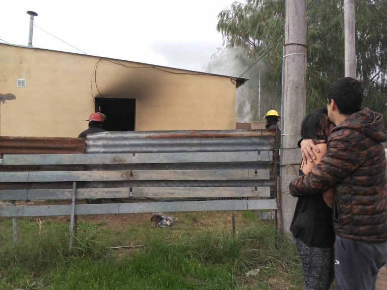 Incendio en vivienda de calle León bis 1293