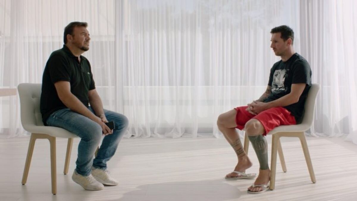 Lo que Messi dijo sin decir: el análisis no verbal de su entrevista
