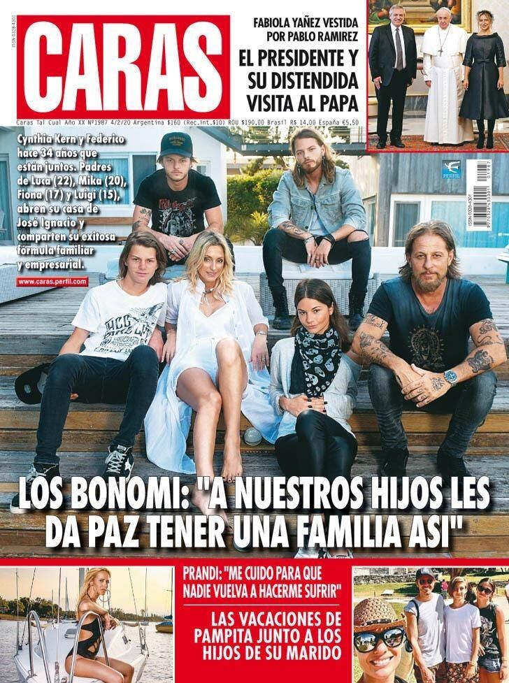 Tapa de la revista Caras en la que apareció la familia Bonomi.