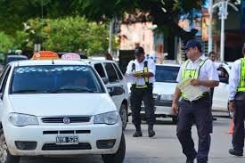 Los dueños de agencias de taxis y remises presentaron un petitorio al Concejo Deliberante de Formosa. Solicitaron un 25% de aumento en las tarifas. (Foto: Web)