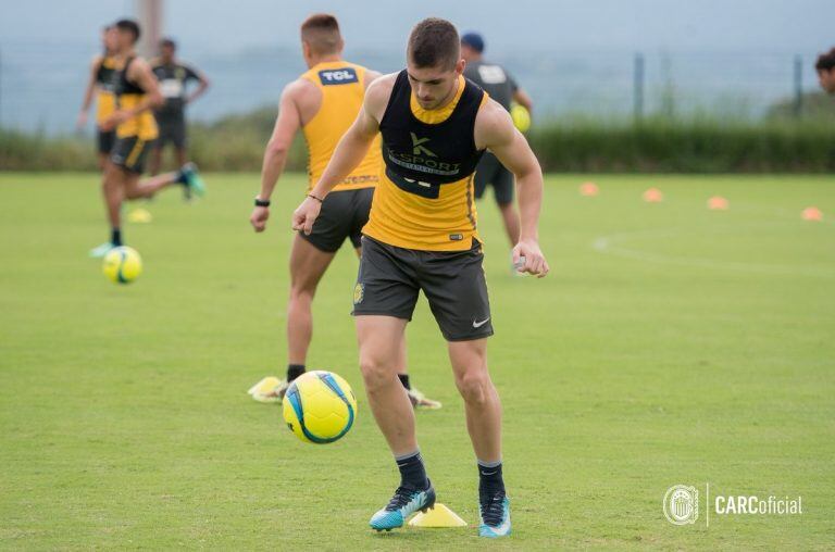 Rosario Central entrenó este miércoles en Costa Rica y se prepara para el primer ensayo. (CARC)