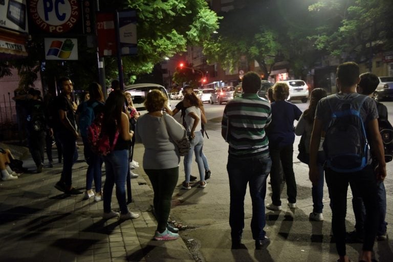 Paro de colectivos en Córdoba este lunes por la noche.