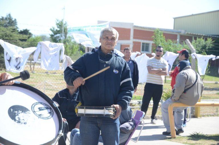 Trabajadores de Arcor manifestándose en San Luis. Foto: El Diario de la República.