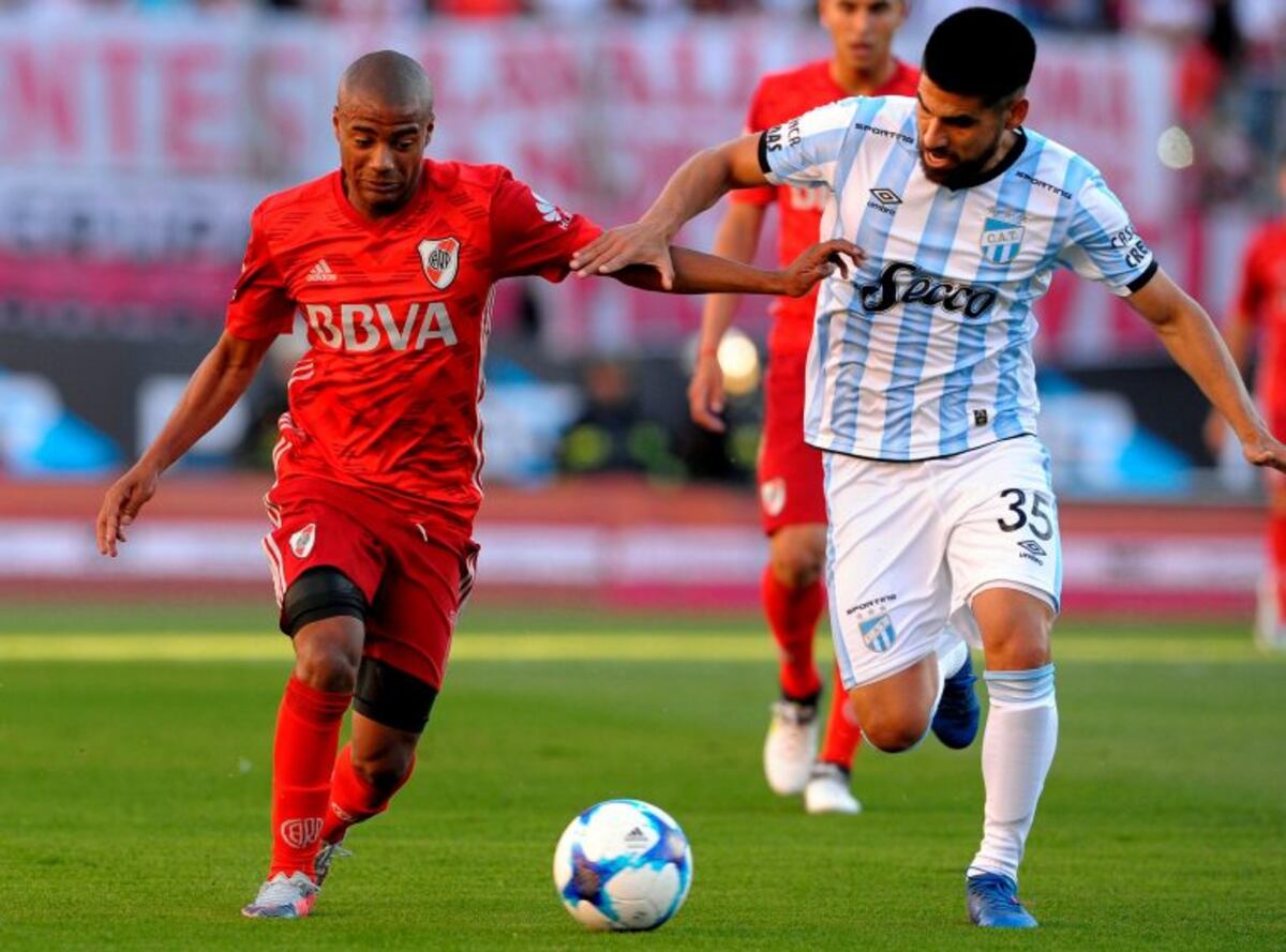 El gesto solidario por el que Villagra se alejará de las canchas por un mes