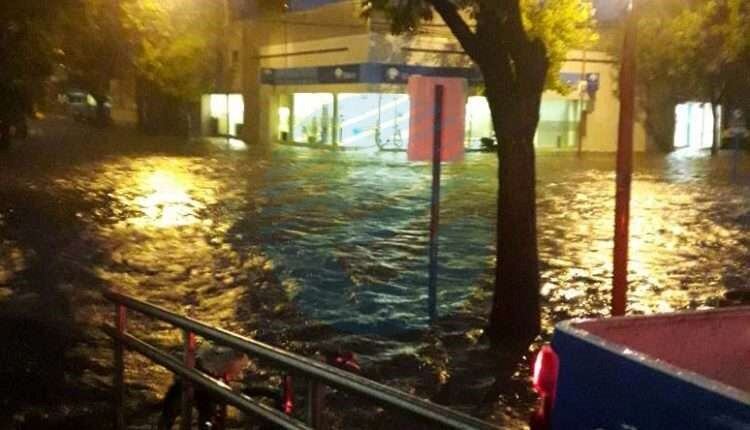 El temporal se hizo sentir en algunas localidades del centro santafesino.  (Esperanza Dia)