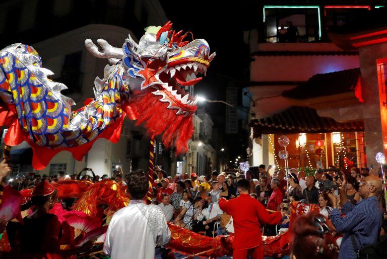 Vista de un espectáculo durante los festejos por el Año Nuevo Lunar. EFE/Yander Zamora