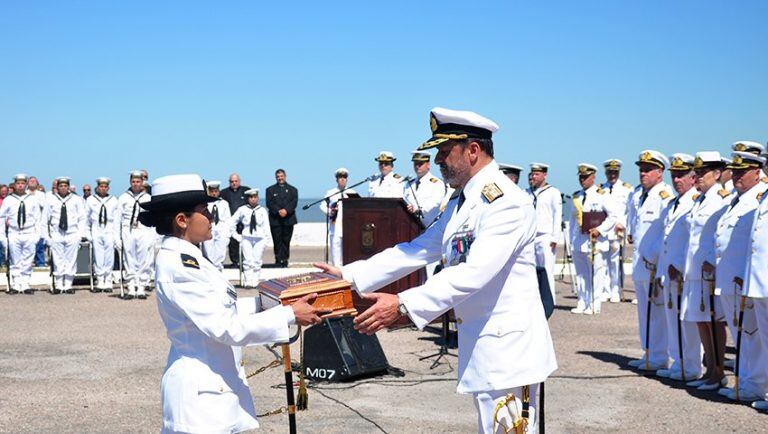 Cambio de Comandante de Adiestramiento y Alistamiento de la Armada (COAA). 
(foto: Gaceta Marinera)