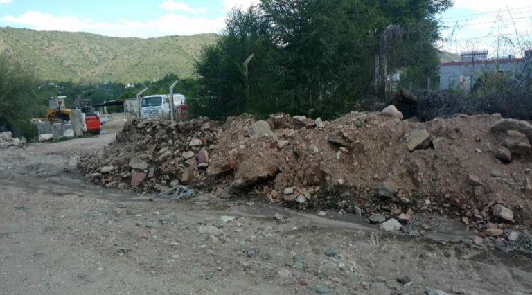 El estado de la misma calle hacia unos siete meses atrás. (Foto: gentileza Érika).