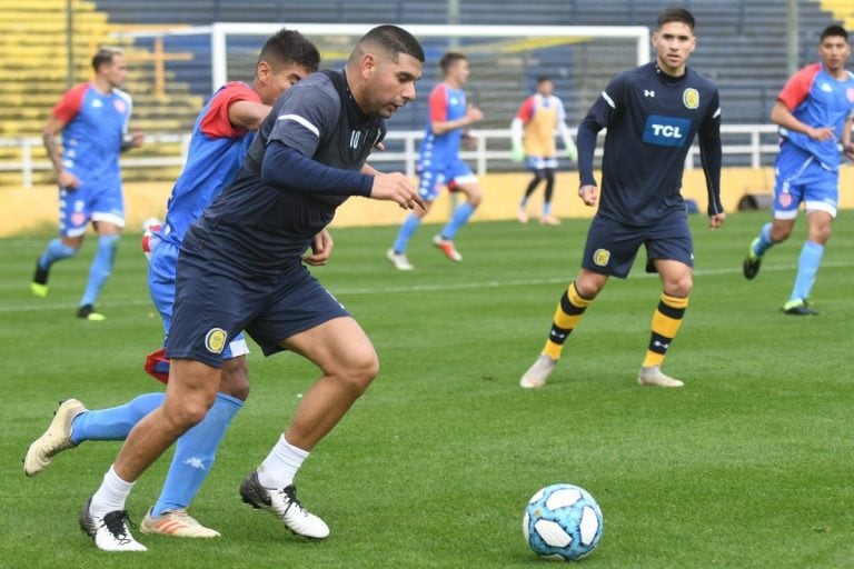 Terminó en empate el encuentro amistoso. (Rosario Central)