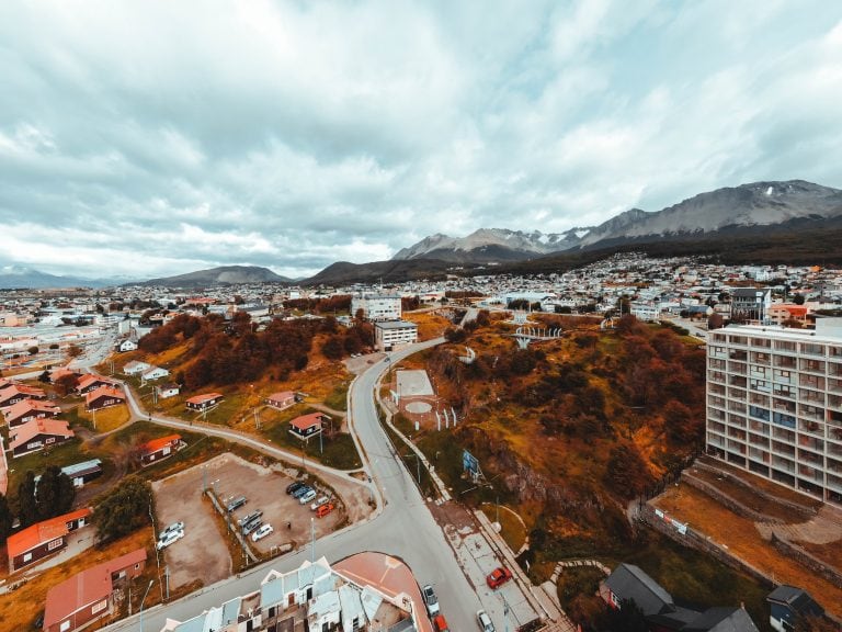 En Ushuaia está limitada la circulación peatonal y vehicular 
(Foto: #JuanCruzSantana)