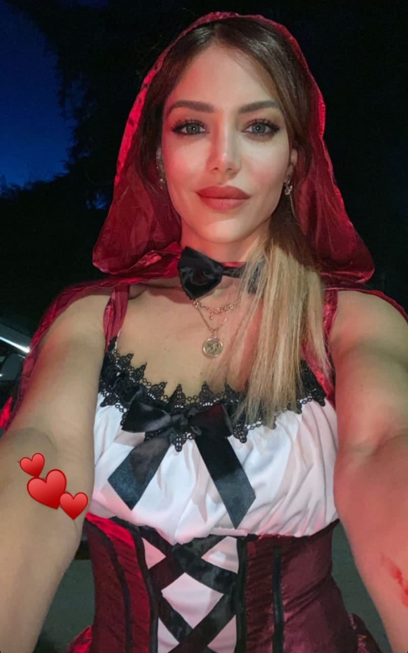 Estilo Caperucita Roja: el look de Evangelina Anderson para celebrar Halloween