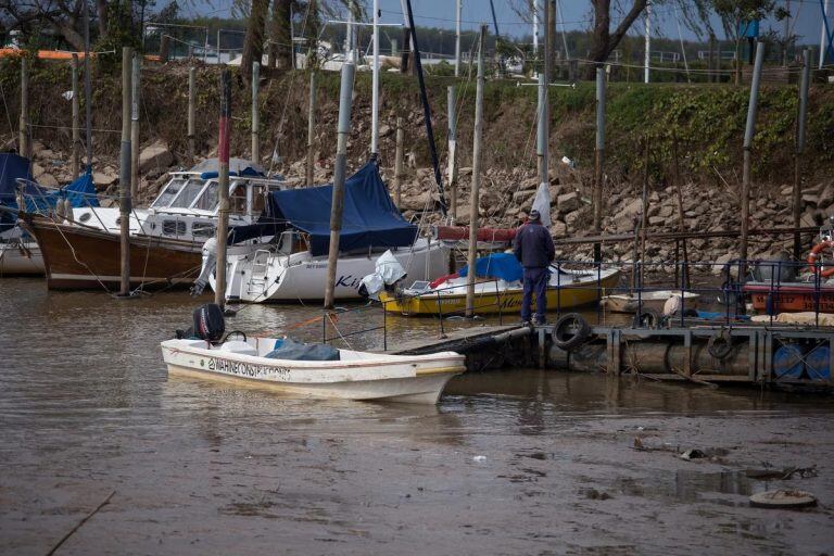 La bajante del río Paraná pone en peligro la temporada náutica (Juan José García)